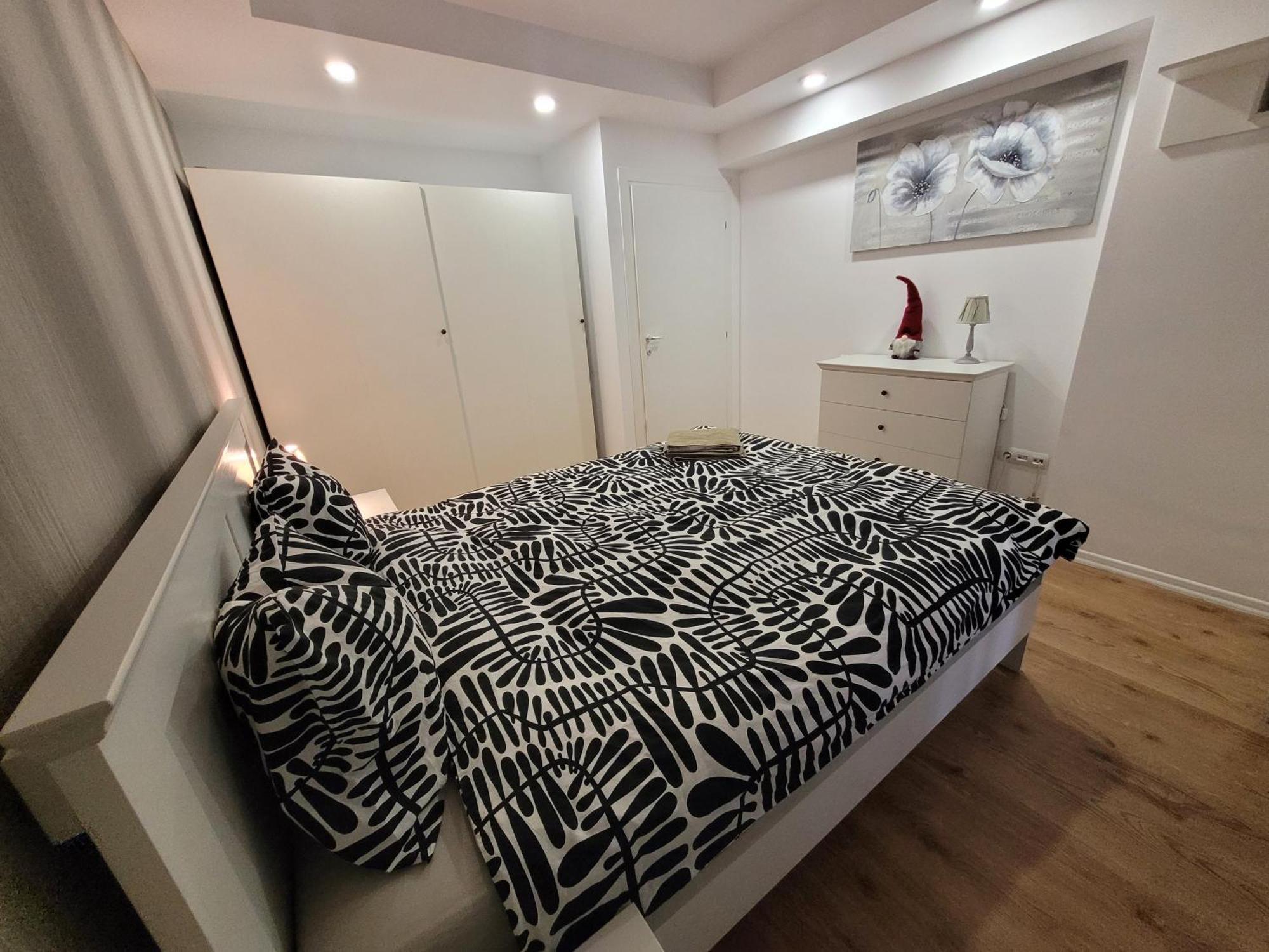 La Dolce Vita Apartment Stefanestii de Jos ภายนอก รูปภาพ